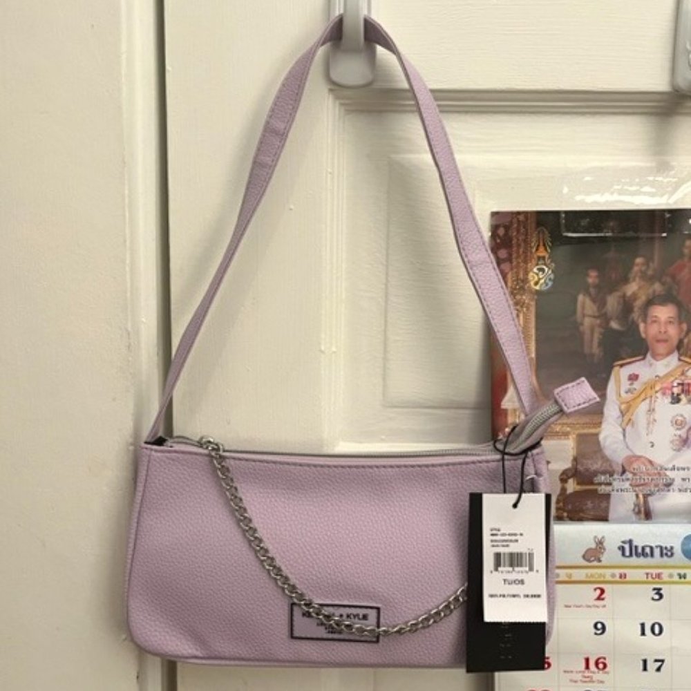 KENDALL + KYLIE Shoulder Bag with Chain